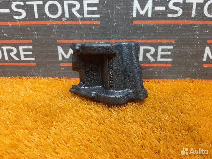 Наполнитель передний левый Bmw 5-Series F10