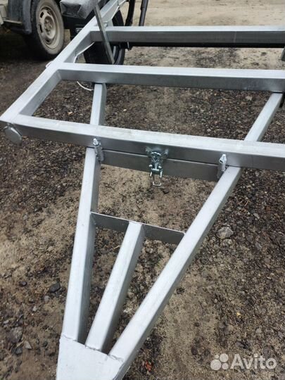 Лодочный прицеп 4,5м. Самосвал