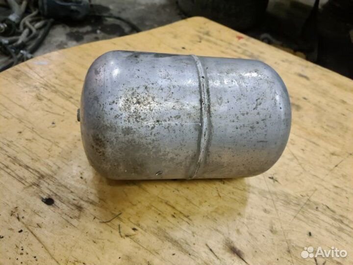 Ресивер пневмоподвески Mercedes-Benz S-Klass седан