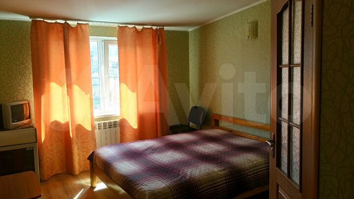 Комната 15 м² в 1-к., 2/2 эт.
