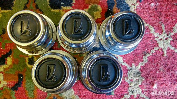 Колпачки на ступицу. Жигули