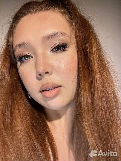 Макияж и оформление бровей