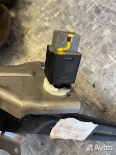 Концевик педали тормоза Hyundai Kia