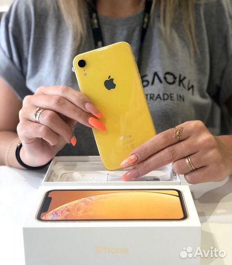 iPhone Xr, 64 ГБ