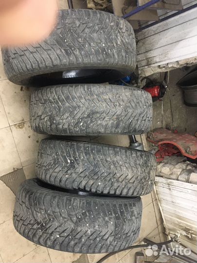 Nokian Tyres Hakkapeliitta 9 SUV 265/60 R18