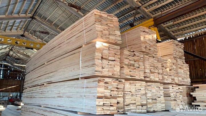 Доска обрезная 100х200х6000. Пиломатериалы