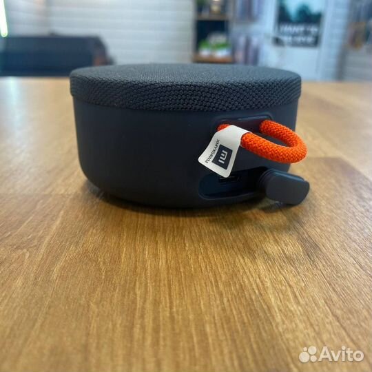 Портативная колонка Mi Portable Bluetooth Speaker