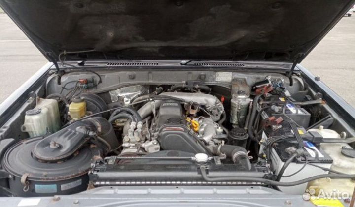 Крепление аккумулятора переднее Toyota Land