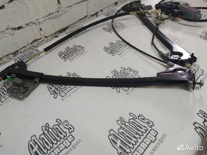 Стеклоподъемник передний левый Mercedes-Benz