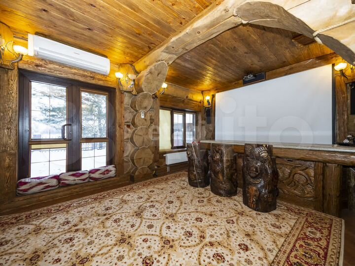 Коттедж 291,7 м² на участке 12 сот.