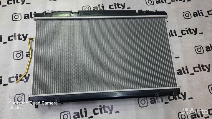 Радиатор охлаждения Камри 40 Sat