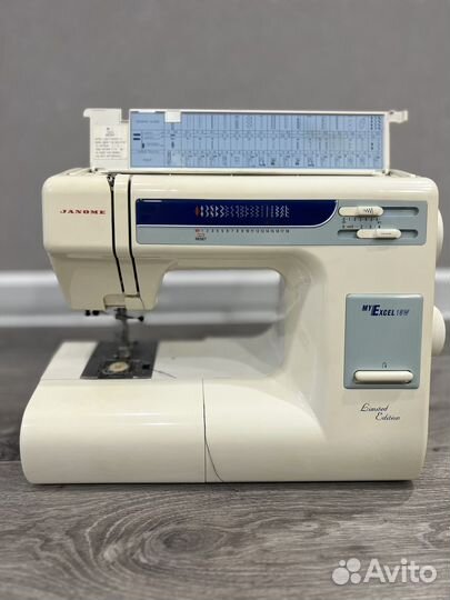 Швейная машина Janome w18