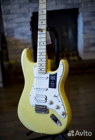 Fender Player Stratocaster HSS MN Buttercream