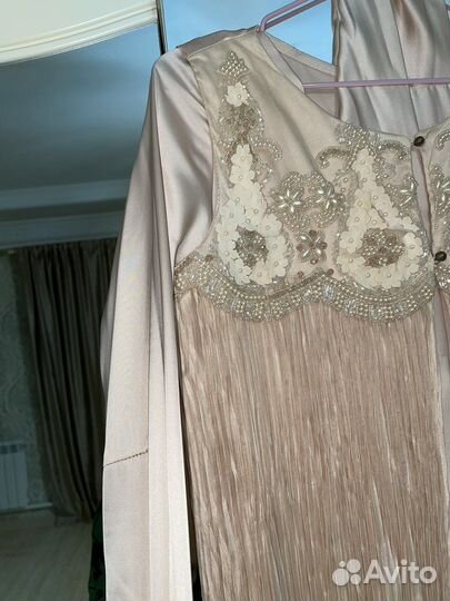 Вечернее платье