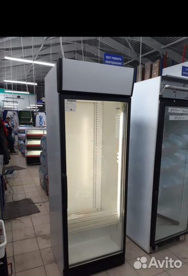 Холодильная витрина б/у с гарантией