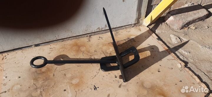 Якорь лодочный