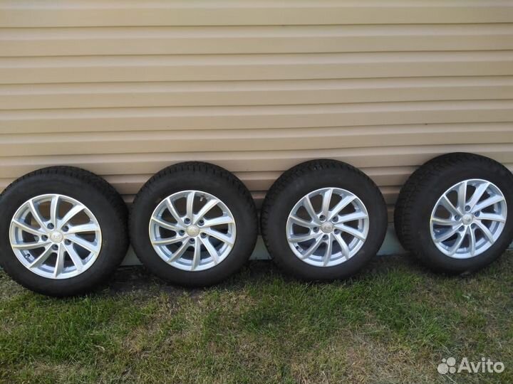 Колеса в сборе r15
