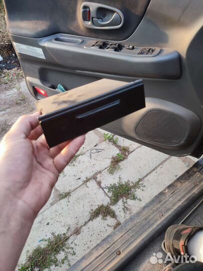 Бардачек для документов pajero sport 1