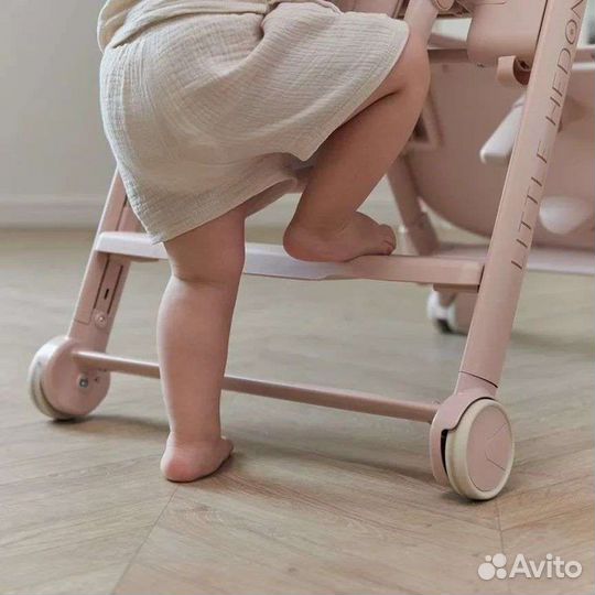 Стульчик для кормления Happy Baby Berny Lux