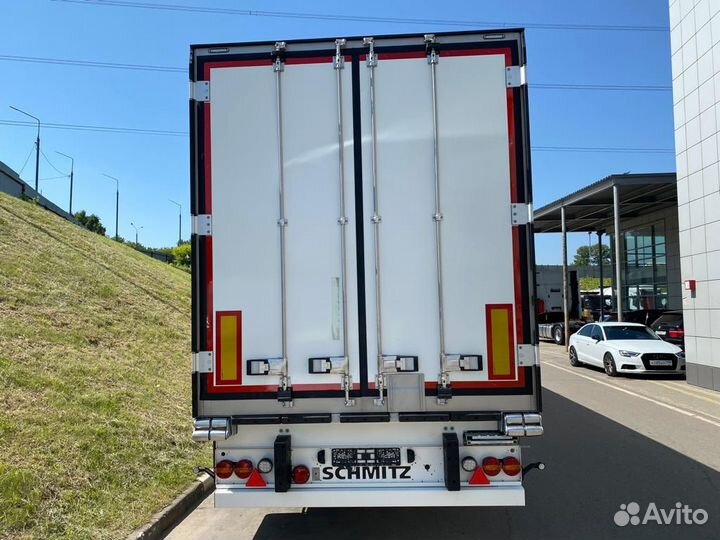 Полуприцеп изотермический Schmitz Cargobull SCB S3B, 2022
