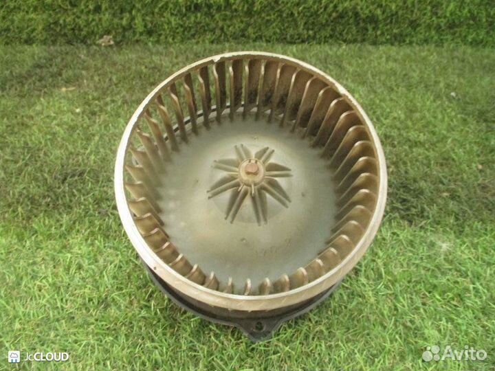 Мотор печки на honda stepwgn RF3 K20A