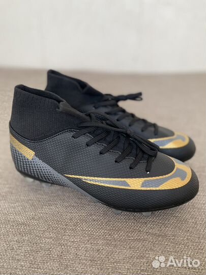 Футбольные бутсы 36 размер новые