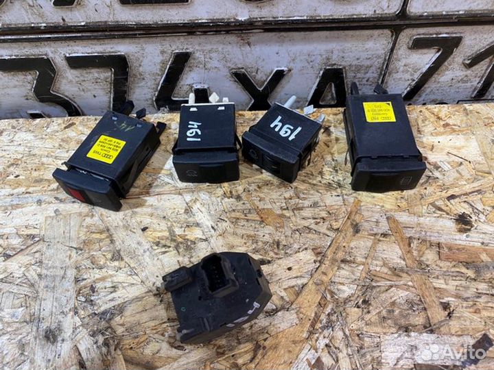 Кнопки в торпедо Audi A4 B5 ADR 1998