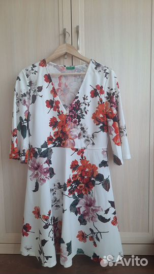 Платье женское 48 размер