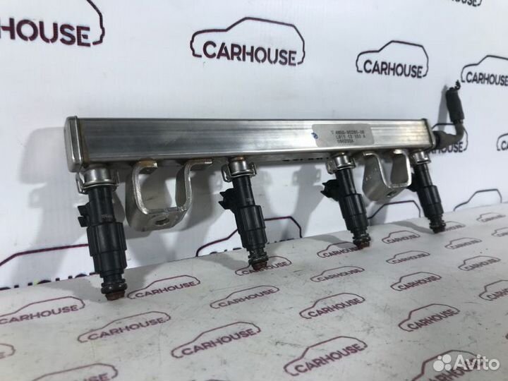 Рампа с форсунками Ford Focus 2 1.8 qqdb