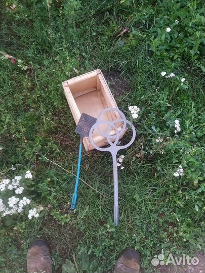 Пылевыбивалка и мухобойка