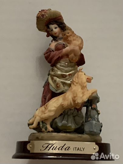 Фигурка Huda Italy. Миниатюра