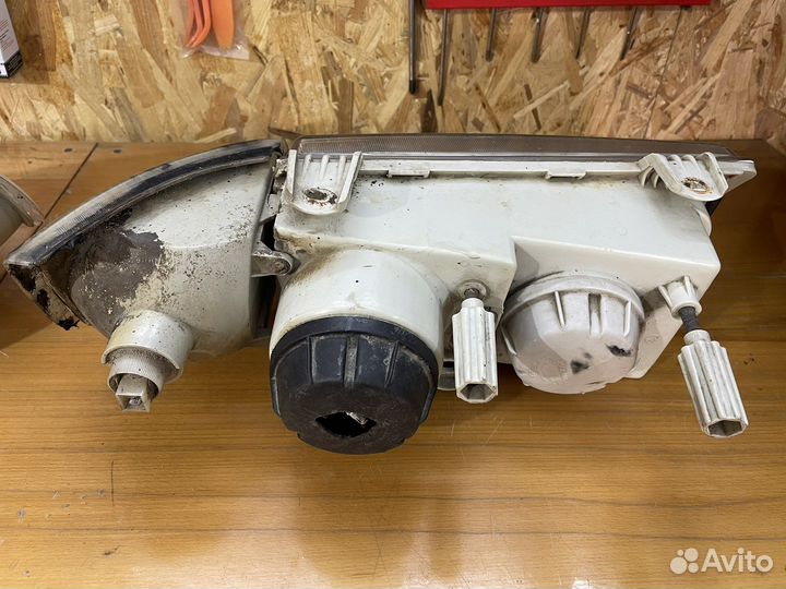 Продам фары ваз 2110