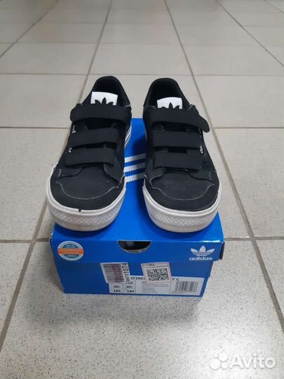 Кроссовки детские adidas