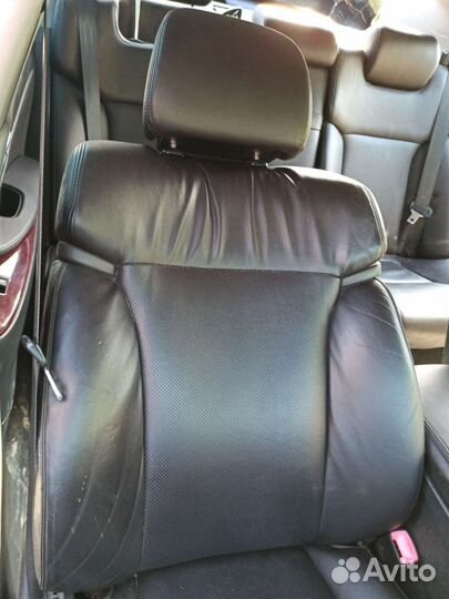 Салон кожаный Lexus GS450H