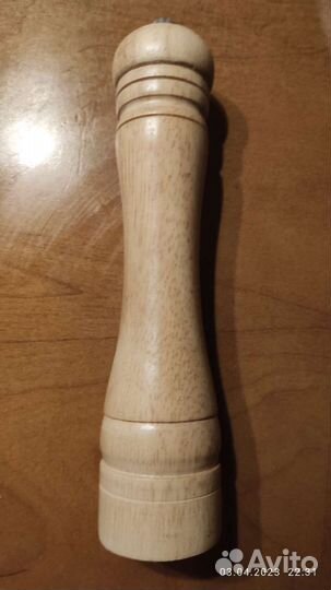 Мельница для специй деревянная