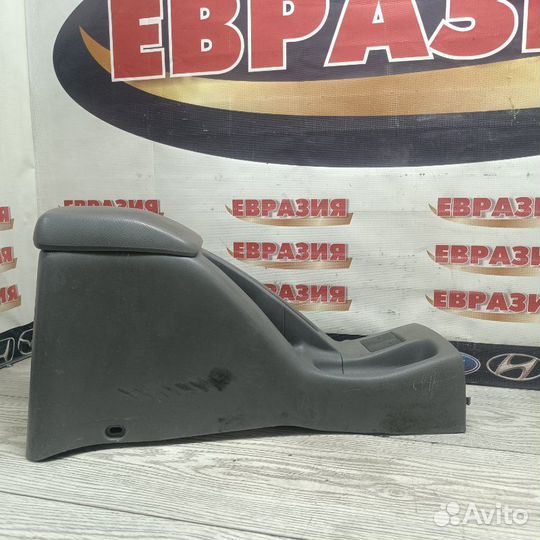 Подлокотник Suzuki Cultus G16A 1999