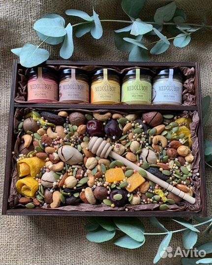 Наборы из орехов и сухофруктов супер подарок