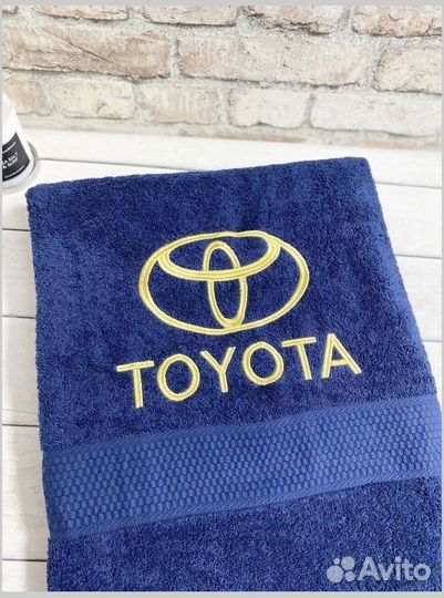 Полотенце с вышивкой