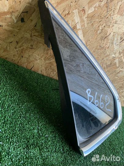 Форточка крыла задняя левая volvo S90 2017+