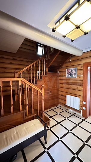 Дом 188,1 м² на участке 4,2 сот.