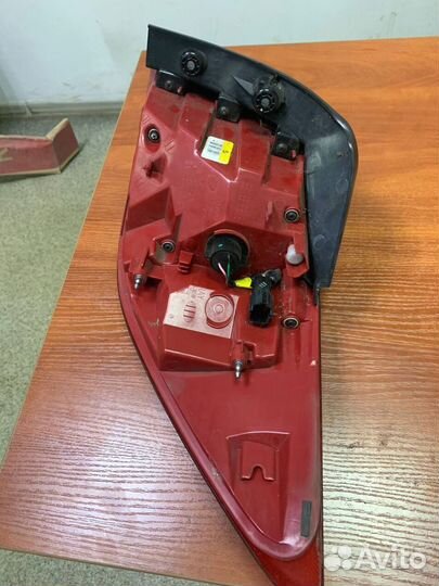 Фара задняя Kia Sportage 3 левая