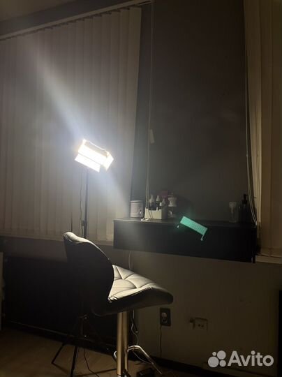 Аренда рабочего места мастера маникюра/бровиста