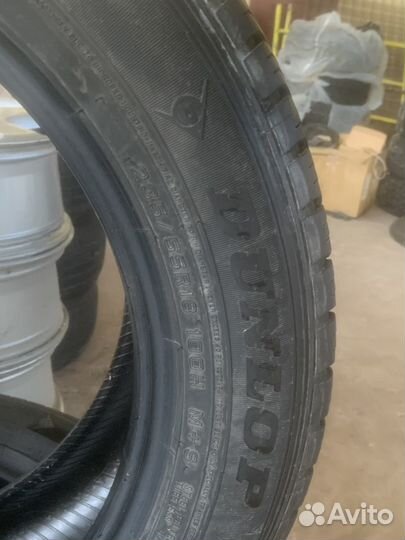 Dunlop Grandtrek AT1 235/55 R18