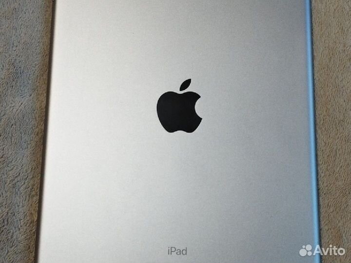 iPad 5 поколения 32 Gb MP2F2RU/A