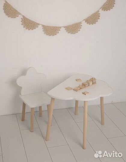 Детский столик и стульчик