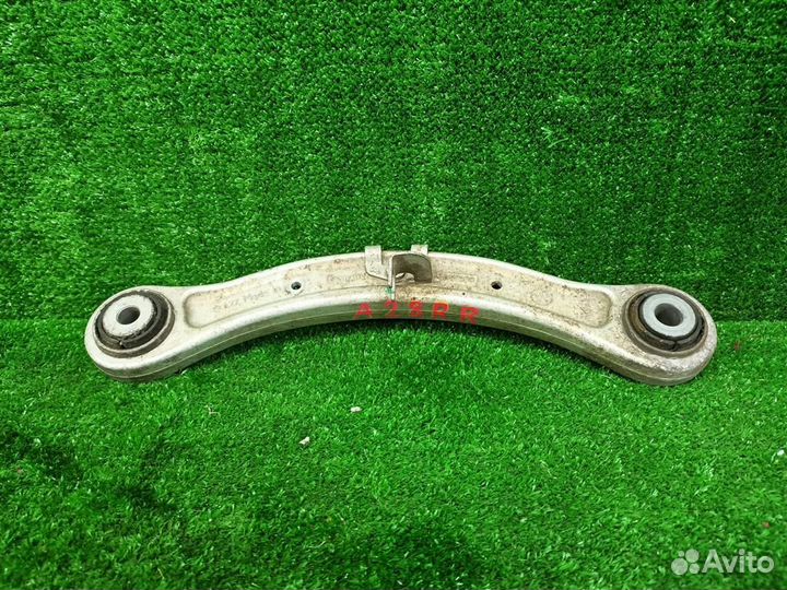 Рычаг задний поперечный верхний правый Audi Q7 (4