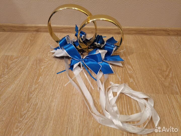 Свадебное украшение на крышу машины