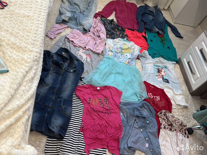 Отдам даром детские вещи. бронь до 31.07. до 12:00