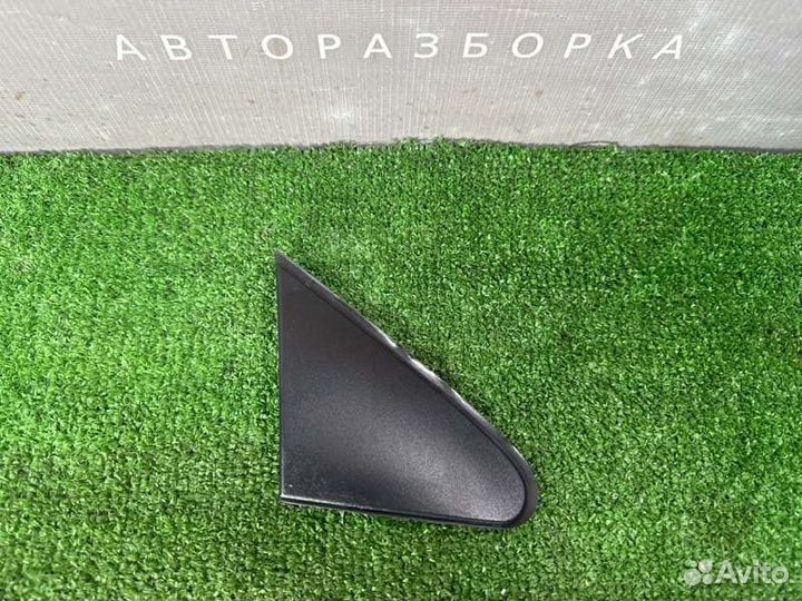 Накладка крыла треугольник правая Kia Rio 3 Ub