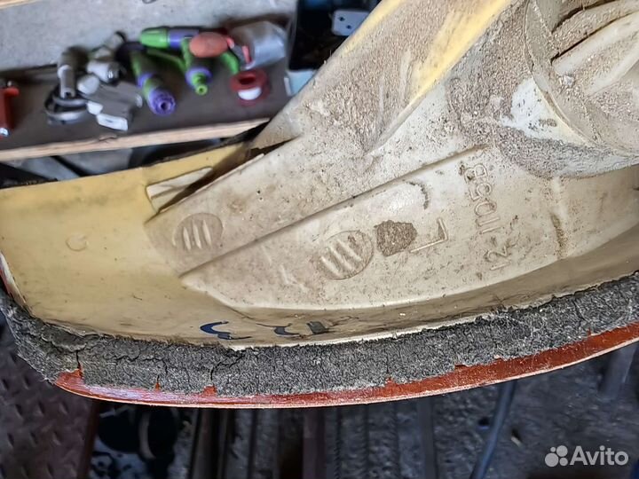 Поворотник на Мерседес 123